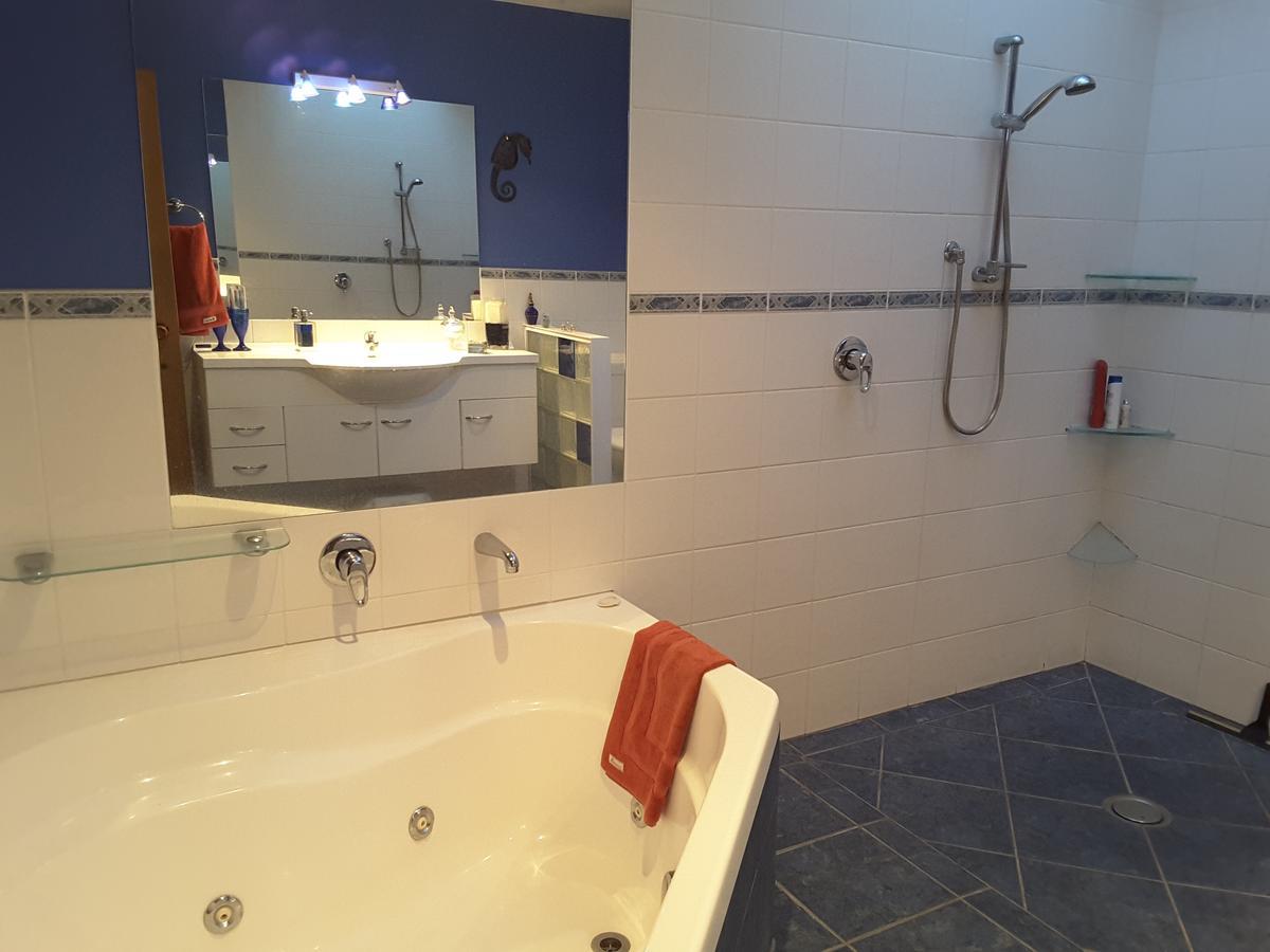 Beach B&B Waihi Eksteriør billede